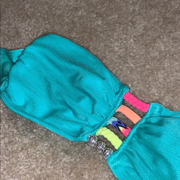 Floral Bikini - Picture 4 of 5